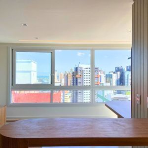 Apartamento com 166m², 2 dormitórios, 2 suítes, 3 vagas no La Vistara em Torres para Comprar