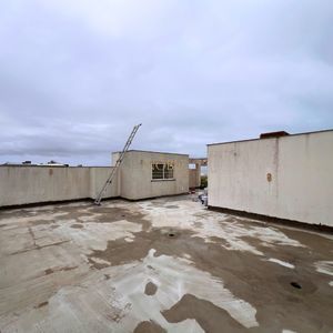 Cobertura com 213m², 3 dormitórios, 1 suíte, 2 vagas no Le Grand em Torres para Comprar