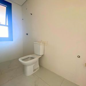 Apartamento com 110m², 3 dormitórios, 1 suíte, 2 vagas no LONDON em Torres para Comprar