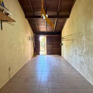 Sobrado com 199m², 3 dormitórios, 3 suítes, 2 vagas no bairro Praia da Cal em Torres para Comprar