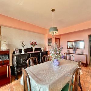 Apartamento com 185m², 4 dormitórios, 1 suíte, 2 vagas no Villa Tuchauah em Torres para Comprar