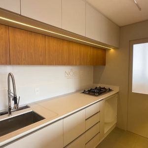 Apartamento com 92m², 2 dormitórios, 2 suítes, 1 vaga no Rosa dos Ventos em Torres para Comprar