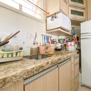 Apartamento com 55m², 1 dormitório, 1 vaga no San Remo em Torres para Comprar