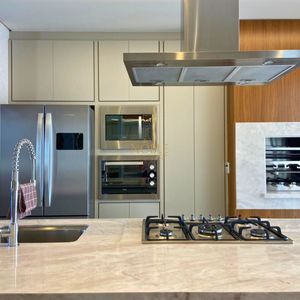 Casa com 230m², 3 dormitórios, 3 suítes, 4 vagas no Reserva das Águas em Torres para Comprar