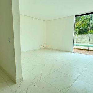Casa de Condomínio com 258m², 4 dormitórios, 3 suítes, 2 vagas no Reserva das Águas em Torres para Comprar