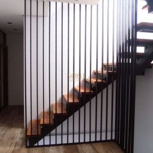 Casa com 500m², 4 dormitórios, 4 suítes, 2 vagas no bairro Bella Torres em Passo de Torres para Comprar