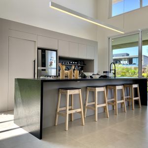 Casa de Condomínio com 290m², 4 dormitórios, 2 suítes, 2 vagas no Ocean Side em Torres para Comprar