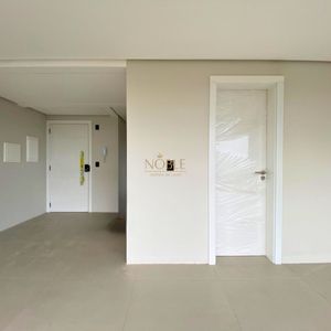 Apartamento com 31m², 1 dormitório, 1 vaga no Majestic Residencial em Torres para Comprar