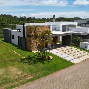 Casa de Condomínio com 225m², 3 dormitórios, 3 suítes, 2 vagas no Reserva das Águas em Torres para Comprar
