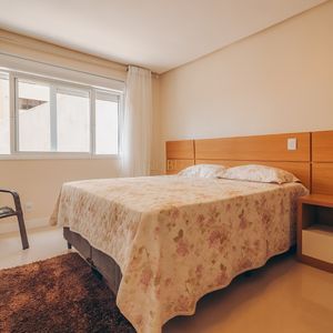 Apartamento com 180m², 4 dormitórios, 4 suítes, 2 vagas no Taipei em Torres para Comprar