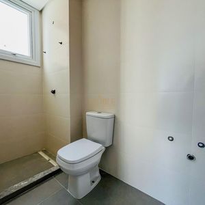 Apartamento com 109m², 2 dormitórios, 2 suítes, 1 vaga no Ibiza em Torres para Comprar