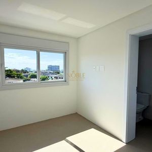 Apartamento com 118m², 3 dormitórios, 3 suítes, 1 vaga no Punta Del Sole em Torres para Comprar