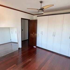 Apartamento com 140m², 3 dormitórios, 1 suíte, 1 vaga no Edificio Clezar em Torres para Comprar