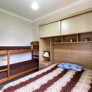 Casa com 100m², 2 dormitórios, 1 suíte, 2 vagas no bairro Bella Torres em Passo de Torres para Comprar