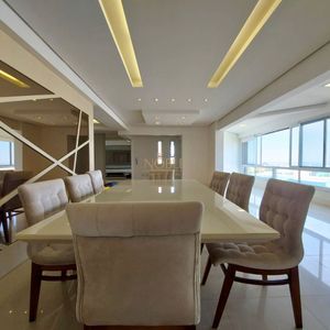 Apartamento com 249m², 4 dormitórios, 4 suítes, 2 vagas no Graziela em Torres para Comprar