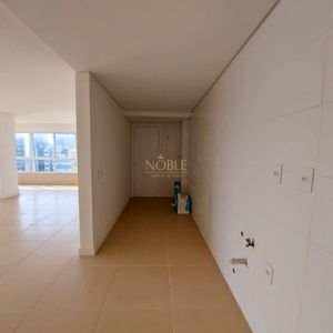 Apartamento com 109m², 3 dormitórios, 1 suíte, 2 vagas no San Pietro em Torres para Comprar