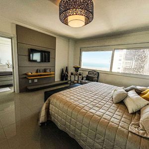 Apartamento com 249m², 4 dormitórios, 4 suítes, 3 vagas no Graziela em Torres para Comprar