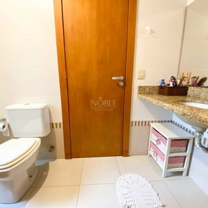 Apartamento com 149m², 3 dormitórios, 1 suíte, 2 vagas no Campana del Mare em Torres para Comprar