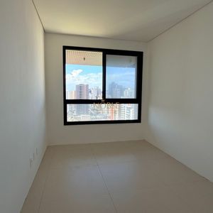 Apartamento com 79m², 2 dormitórios, 1 suíte, 1 vaga no Vesta em Torres para Comprar