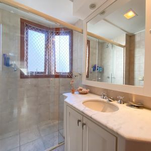 Apartamento, 3 dormitórios, 1 suíte, 1 vaga no Nouvelle Tour em Torres para Comprar