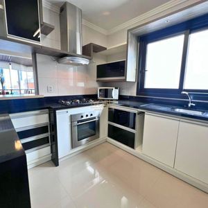 Apartamento com 101m², 2 dormitórios, 1 suíte, 1 vaga no Residencial Bahamas em Torres para Comprar