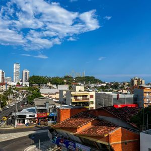 Apartamento com 65m², 2 dormitórios, 1 suíte, 1 vaga no Del Porto em Torres para Comprar