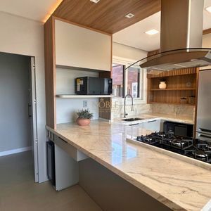 Apartamento com 91m², 2 dormitórios, 2 suítes, 2 vagas no Toronto em Torres para Comprar