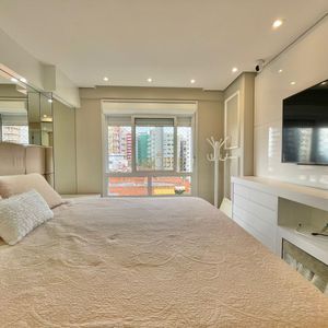 Apartamento com 120m², 3 dormitórios, 1 suíte, 2 vagas no Michelângelo em Torres para Comprar