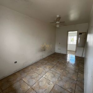 Sobrado com 350m², 5 dormitórios, 1 suíte, 4 vagas no bairro Centro em Torres para Comprar