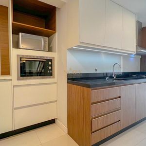 Apartamento com 204m², 3 dormitórios, 1 suíte, 2 vagas no Morada da Cal em Torres para Comprar