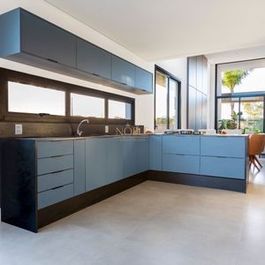 Casa de Condomínio com 218m², 3 dormitórios, 3 suítes, 2 vagas no Condomínio Ilhas Park em Torres para Comprar