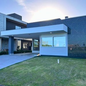 Casa de Condomínio com 170m², 4 dormitórios, 4 suítes, 2 vagas no Reserva das Águas em Torres para Comprar