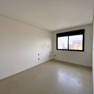 Apartamento com 130m², 4 dormitórios, 3 suítes, 2 vagas no Mirage em Torres para Comprar
