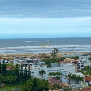 Cobertura com 380m², 5 dormitórios, 3 suítes, 3 vagas no Firenze em Torres para Comprar