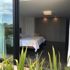 Casa de Condomínio com 275m², 3 dormitórios, 3 suítes, 2 vagas no Ocean Side em Torres para Comprar