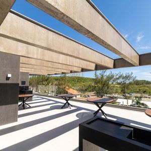 Apartamento com 74m², 2 dormitórios, 1 suíte, 1 vaga no Essenza em Torres para Comprar