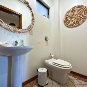 Cobertura com 400m², 4 dormitórios, 1 suíte, 2 vagas no Residencial da Barra em Torres para Comprar