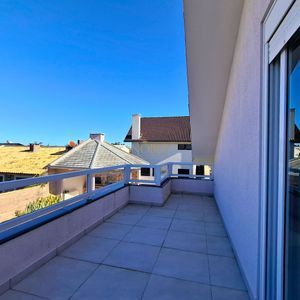 Casa, 5 dormitórios, 1 suíte, 3 vagas no bairro Praia Paraíso em Torres para Comprar