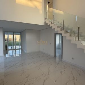 Casa com 474m², 4 dormitórios, 4 suítes, 2 vagas no Condomínio Ilhas Park em Torres para Comprar