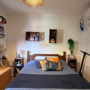 Casa com 240m², 4 dormitórios, 1 suíte, 3 vagas no bairro Praia da Cal em Torres para Comprar