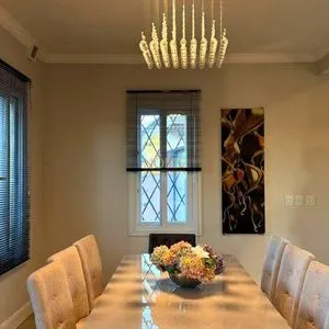 Casa com 243m², 4 dormitórios, 1 suíte, 2 vagas no bairro Stan em Torres para Comprar