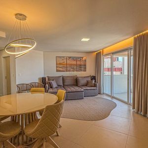 Apartamento com 100m², 2 dormitórios, 2 suítes, 2 vagas no Bella Vita em Torres para Comprar