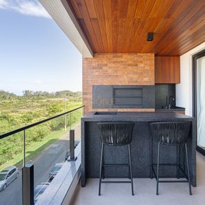 Apartamento com 150m², 3 dormitórios, 1 suíte, 2 vagas no Morada do Parque em Torres para Comprar