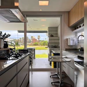 Casa de Condomínio com 348m², 4 dormitórios, 3 suítes, 2 vagas no Condomínio Ilhas Park em Torres para Comprar