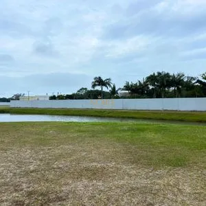 Terreno no Lake Cond. Resort em Torres para Comprar