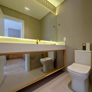 Apartamento com 165m², 3 dormitórios, 3 suítes, 3 vagas no Vanguard em Torres para Comprar