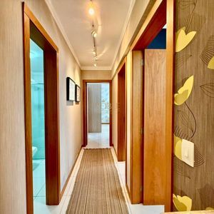 Apartamento com 118m², 3 dormitórios, 1 suíte, 2 vagas no Splendor em Torres para Comprar