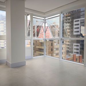 Apartamento com 135m², 3 dormitórios, 3 suítes, 2 vagas no Montalcino em Torres para Comprar