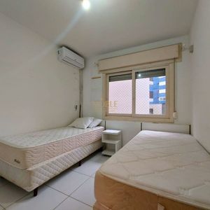 Apartamento com 70m², 2 dormitórios, 1 suíte, 1 vaga no Las Brisas em Torres para Comprar