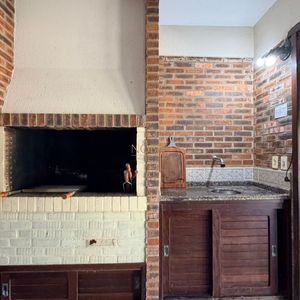 Casa com 193m², 3 dormitórios, 1 suíte, 3 vagas no bairro Praia Grande em Torres para Comprar